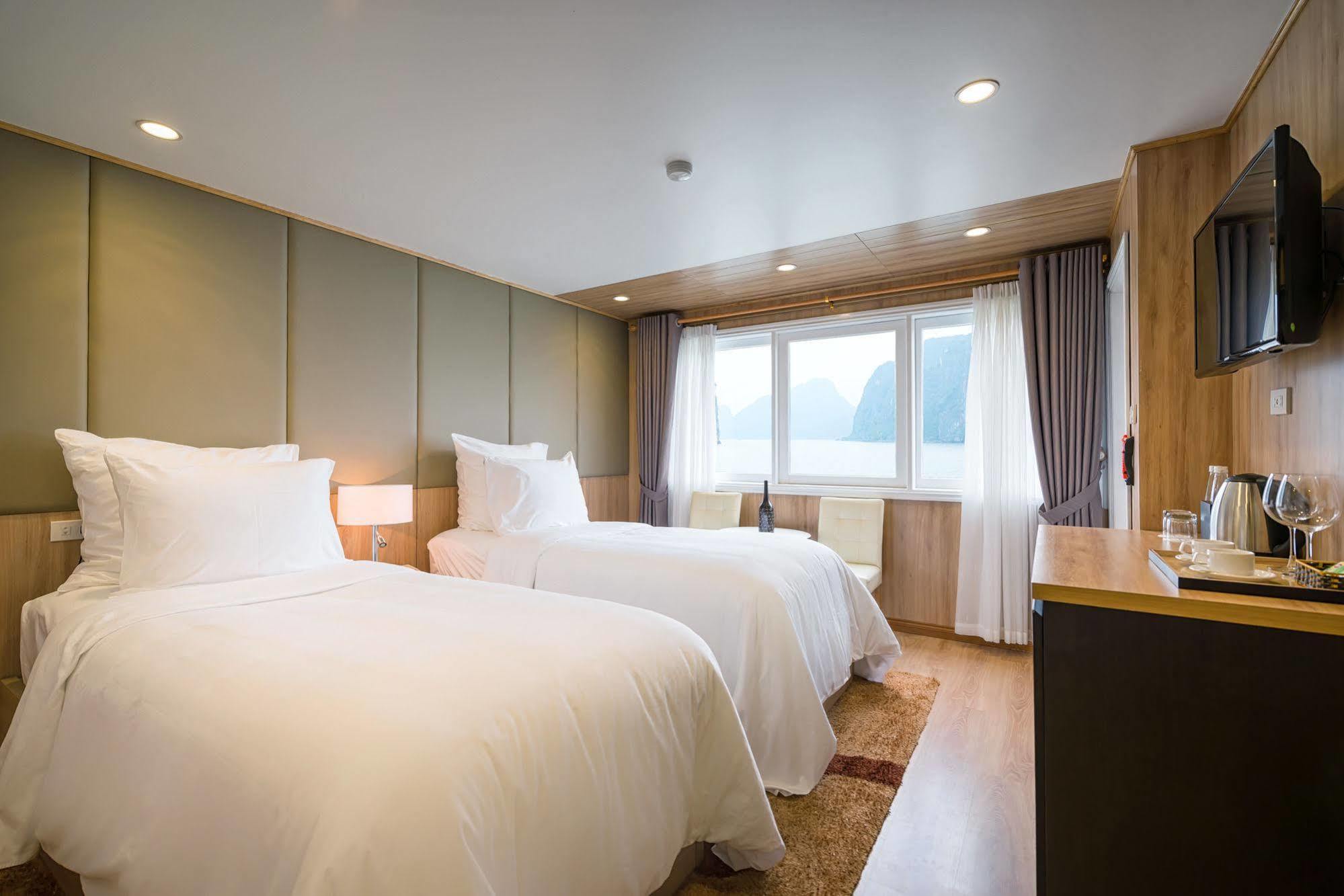La Vela Premium Cruise - Managed By Paradise Cruises Ha Long Exterior photo