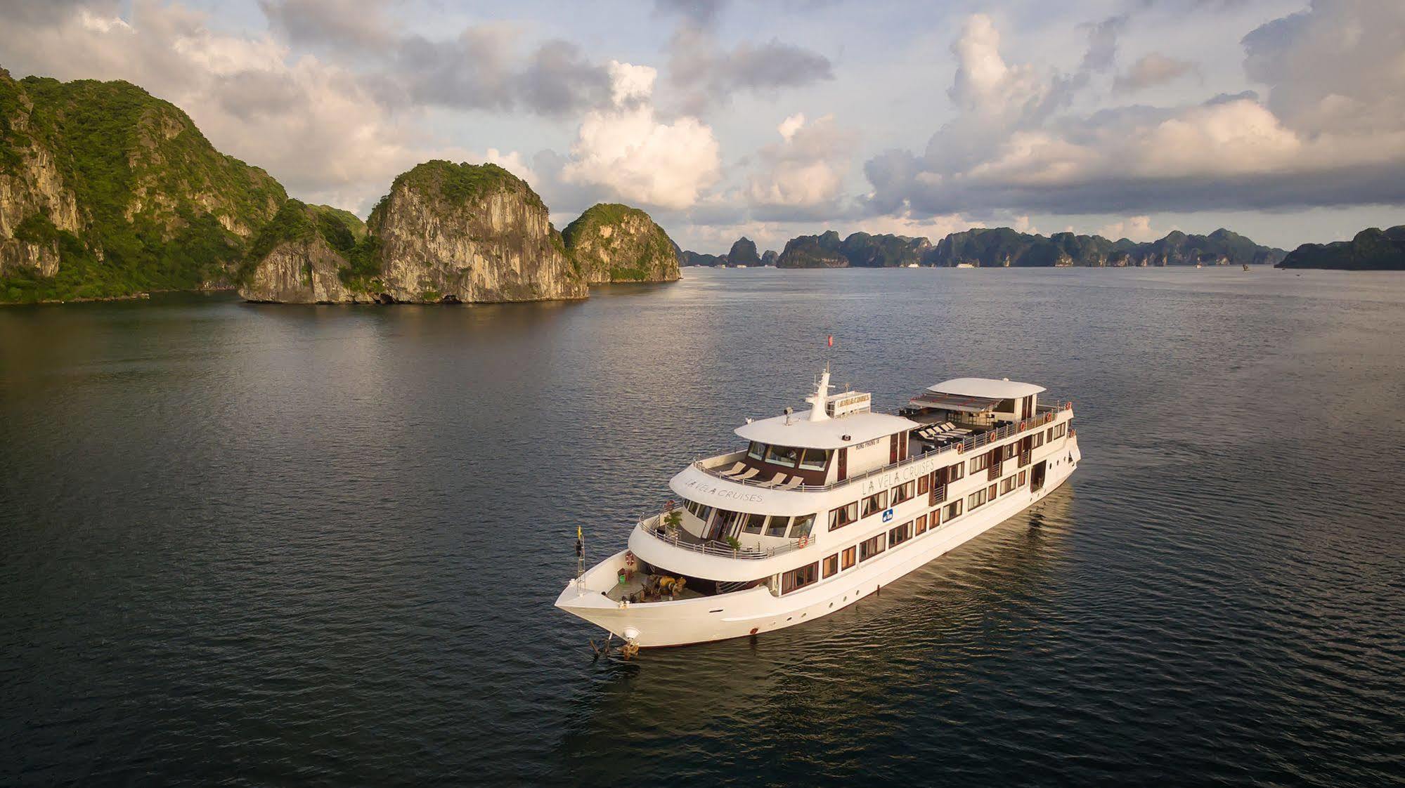 La Vela Premium Cruise - Managed By Paradise Cruises Ha Long Exterior photo